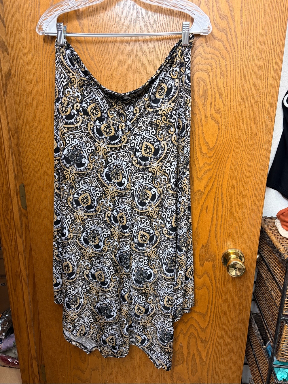 Women's Cato Maxi Skirt in Black and Gold. Size L